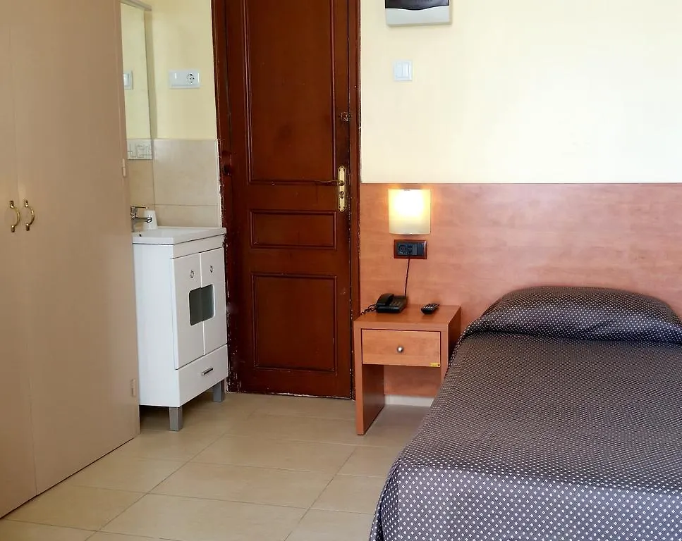 Hostal Capitol Ramblas Barcelona Guest house